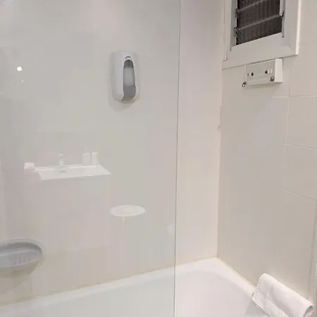 Marynton Iberflat - Operated By Hostykey Hotel