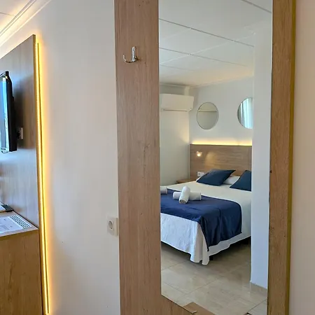 Marynton Iberflat - Operated By Hostykey Hotel